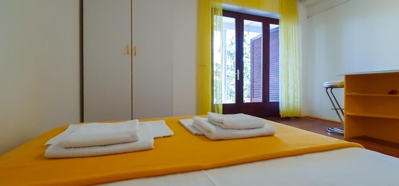 Apartment Buco Starigrad Paklenica Extérieur photo